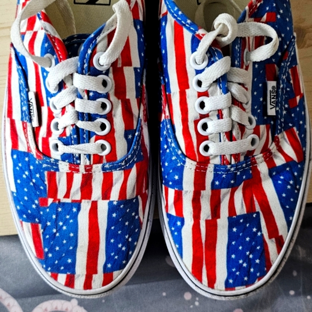 "MARKDOWN" Vans American Flags